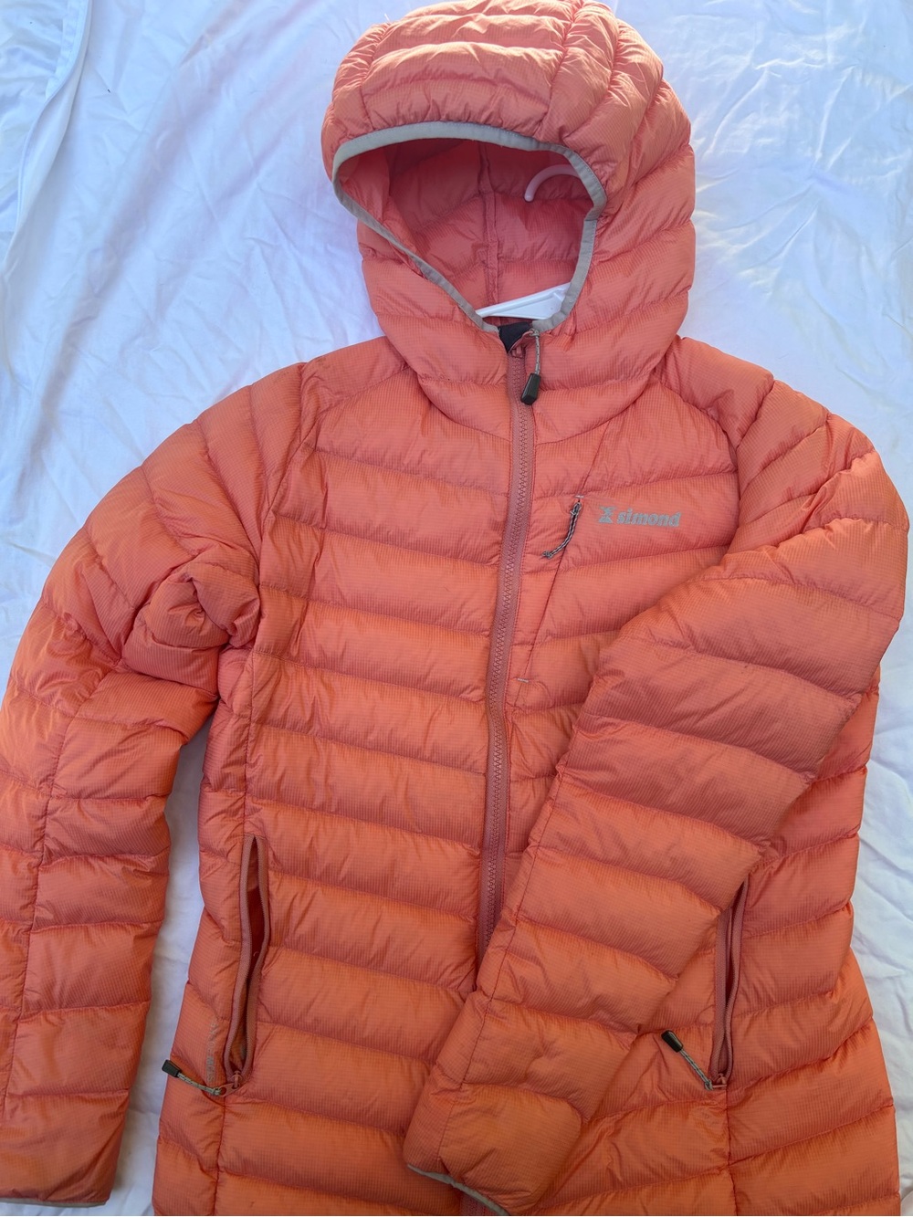 Women's Lightweight Hooded Puffer Jacket - Coral